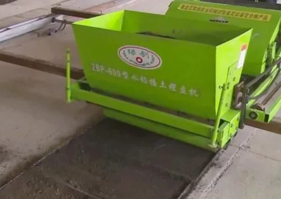 東北小伙發(fā)明水稻育秧機(jī)，效率提升50倍，可節(jié)省200個工人